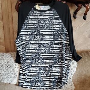 RAN#001 LuLaRoe Randy Black and White Raglan Top